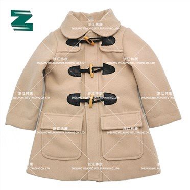 مانتو بچه گانه با دکمه تزئینی